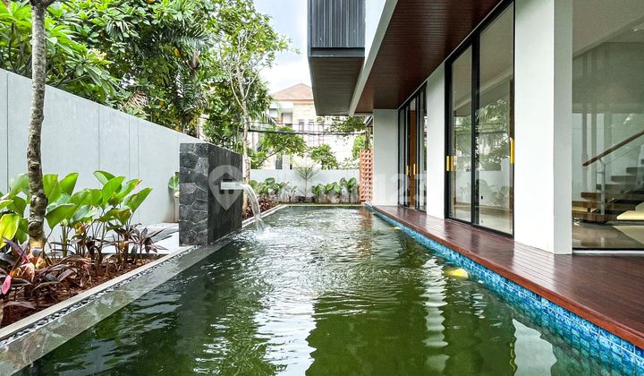 Turun Harga Rumah Mewah di Kemang Jak - Sel 3 Lt + Private Pool