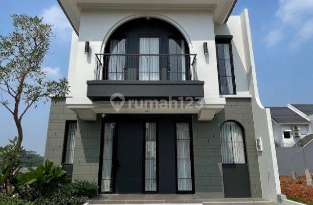 Rumah Asri dan Nyaman di CBD Cibubur 2 Lt dekat ST.LRT dan TOL    1