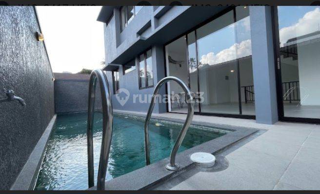 Rumah Mewah di Kemang Jakarta Selatan 3 Lantai + Private Pool 1