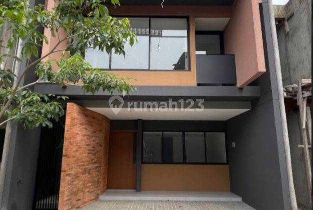 For Sale Rumah 3 Lt Exclusive TownHouse di Kemang Jakarta Selatan 1