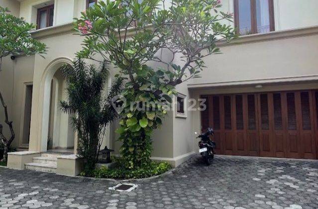 For Rent Rumah Dlm Cluster, 2 Lt + Pool Di Kemang Jakarta Selatan 1