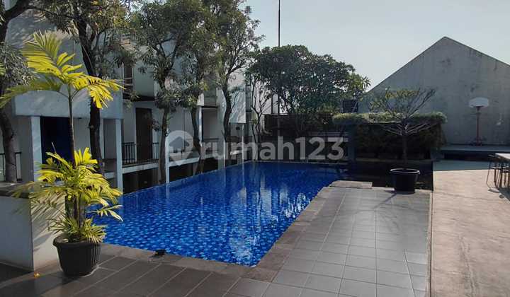 For Rent Rumah Dalam Townhouse + Swimming Pool Di Kemang Jak-sel For Rent Rumah Dalam Townhouse + Swimming Pool Di Kemang Jak-sel