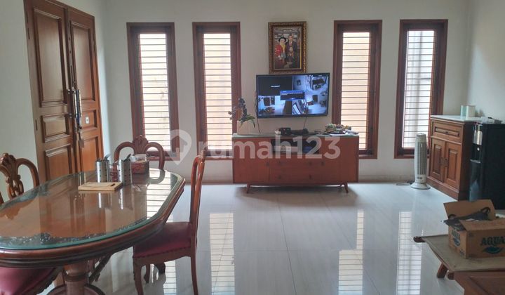 For Rent Rumah Murah Semi Furnish 2 Lt Di Pejaten Jakarta Selatan 2