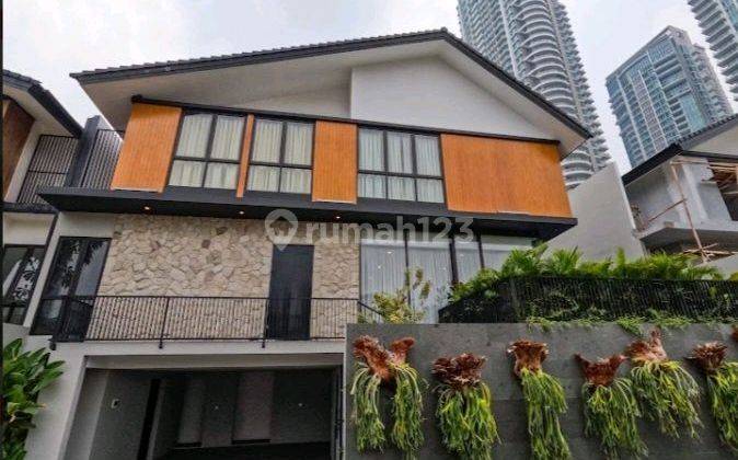 Rumah mewah di Kemang Jakarta Selatan 3 Lt  + swimming pool  2