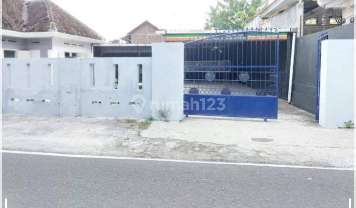 Rumah Jual Cepat Terletak Di Pinggir Jalan Sangat Cocok Untuk Usaha Restorant Di Kelurahan Gilingan Kec. Banjasari Surakarta 2