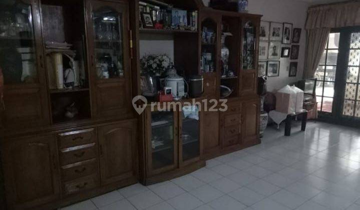 Dijual Rumah 2 Lantai Asri Nyaman 2