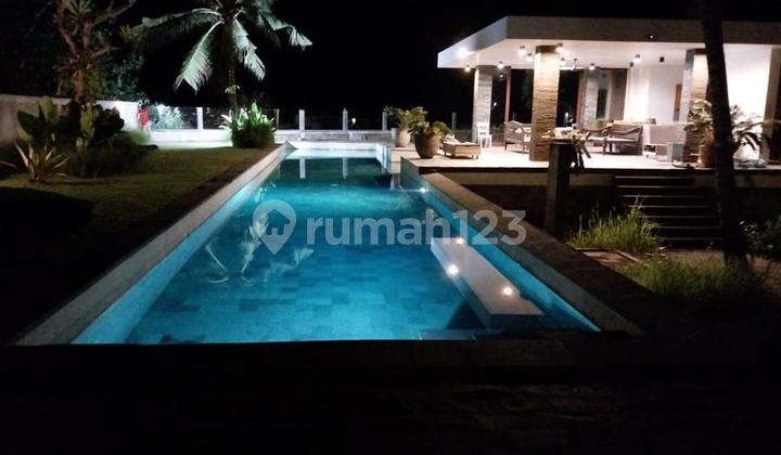Exclusive Beachfront Luxury Villa For Sale In Saba, Gianyar 2