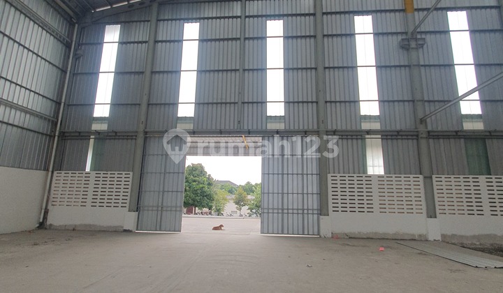 Disewakan Cepat Pabrik Baru Ceiling Tinggi