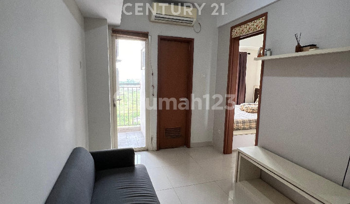 Apartment with Easy Transport Access in West Jakarta 1