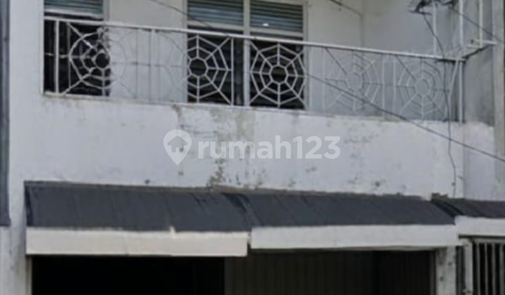 Ruang Usaha di Pecinan Semarang