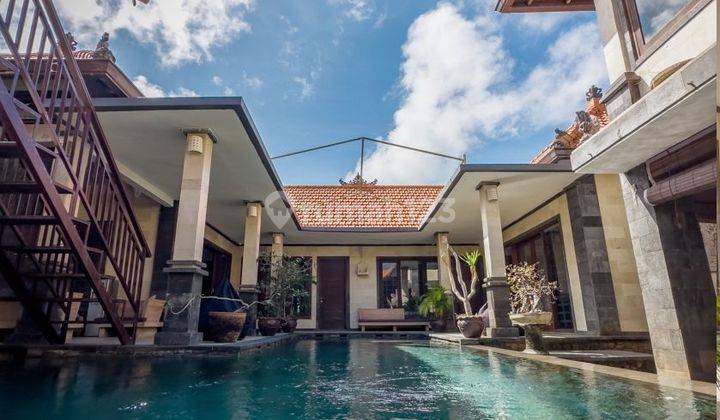 Balinese Modern Style Bungalow Pecatu Bali 1