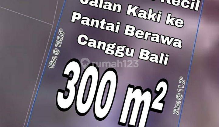 Tanah Plot Kecil Jalan Kaki ke Pantai Berawa Canggu Bali
 1