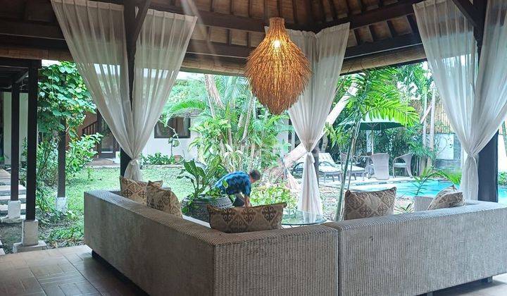 Balinesse Tropical Classic Villa Bumbak Umalas Bali 2