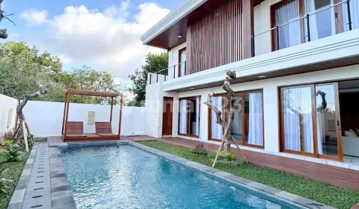 Villa Mewah 3 Lantai dan 9 Kamar Tidur Nusa Dua Bali Villa Mewah 3 Lantai dan 9 Kamar Tidur Nusa Dua Bali
