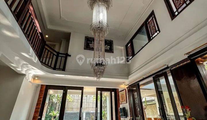 Balinese Style Villa Enam Kamar Denpasar Bali 2