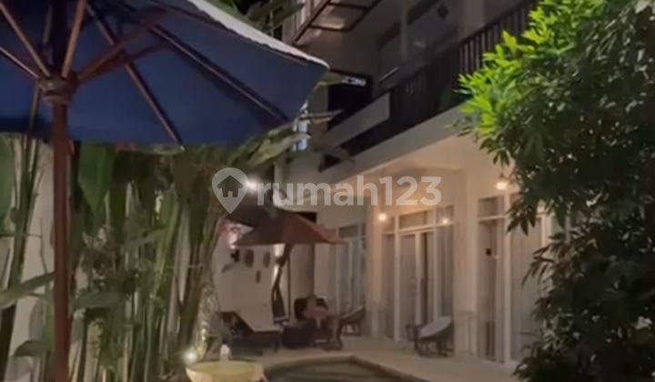 Guesthouse Hook Lantai Tiga dan Rooftop Batur Sari Sanur Bali