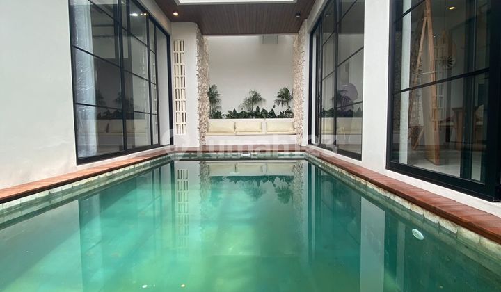 Brand New Luxury Santorini Villa Tumbak Bayuh Pererenan Bali