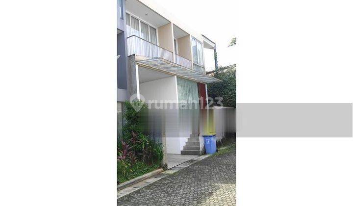 Di Jual Rumah 2 Lantai Second Dalam Cluster Kemang 2