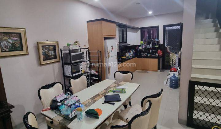 Rumah 2 Lantai dalam Town House Elit Condet Jaktim 2