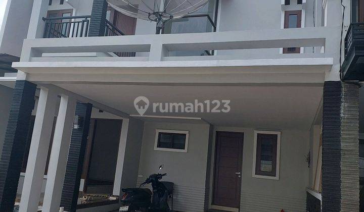 For Sale Rumah 2 Lantai Full Renovasi Dlm.komplek Condet Jaktim 1