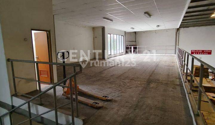 Gudang Di Kawasan Industri Jababeka Pintu 6 Cikarang 2