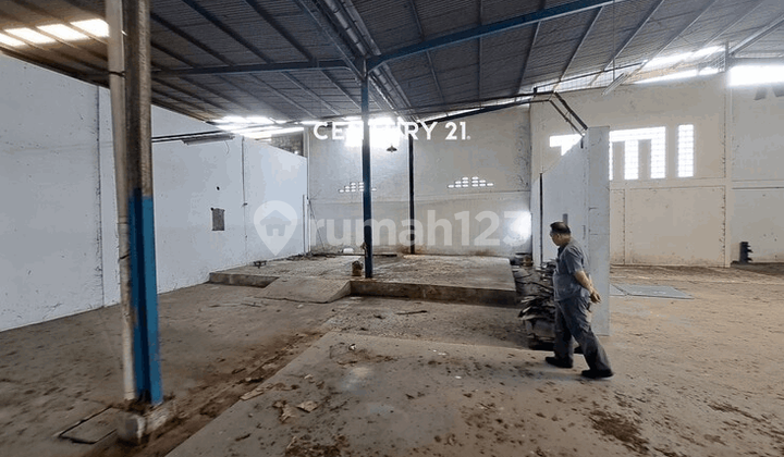 Good Warehouse Ready to Use in East Karawang Good Warehouse Ready to Use in East Karawang