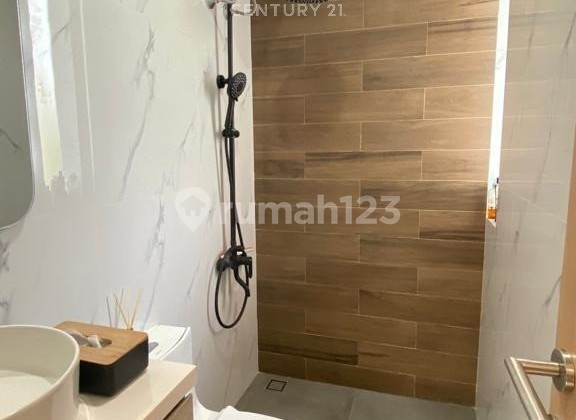 Disewakan Rumah Waterfront Nyaman Strategis LT 60 M LB 75M2 2