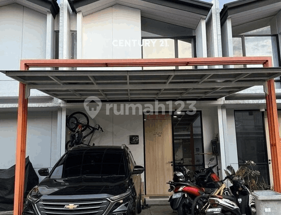 Nice 2-Story House Ready to Occupy in Lippo Cikarang Nice 2-Story House Ready to Occupy in Lippo Cikarang
