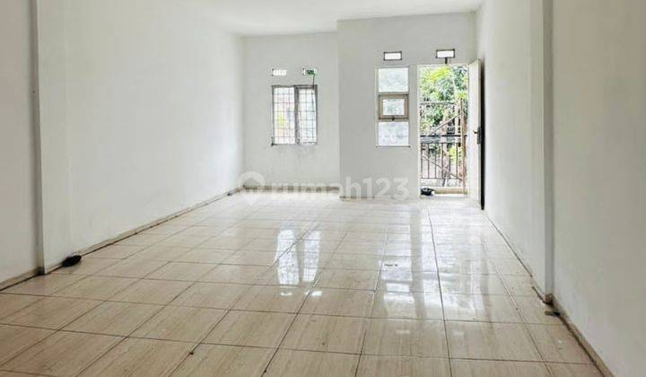 Sewa Ruko Ciracas Ruko 140.0 M² Unfurnished 2