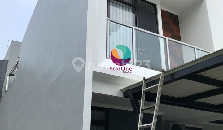 Rumah 2 Lantai SHM Bagus Rumah 2 Lantai SHM Bagus