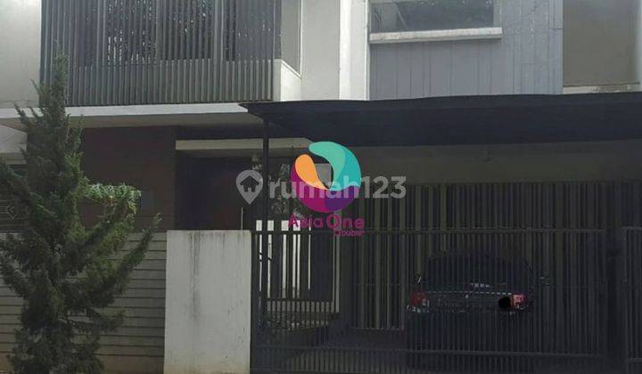 Rumah 2 Lantai SHM Bagus di Transyogi 1