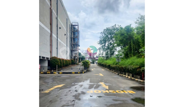 KPR Eligible, Apartment, Near Shopping Center, Flood-Free, 2