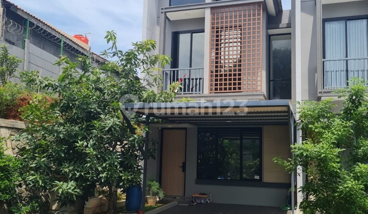 Rumah Bagus 2 Lantai Shm Di Legenda Wisata