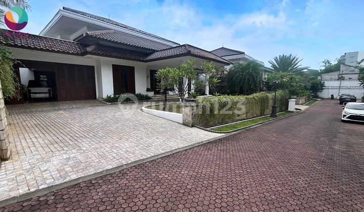 Nice Freehold House in Kemang