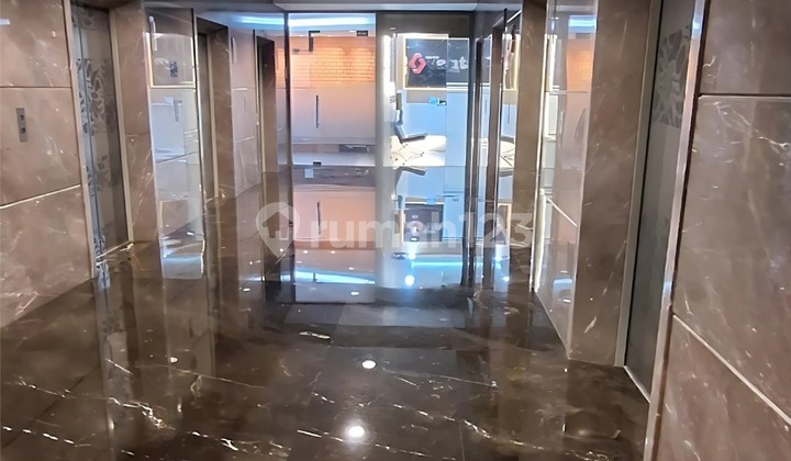 Perkantoran di Sudirman 221.0 m² Furnished SHM