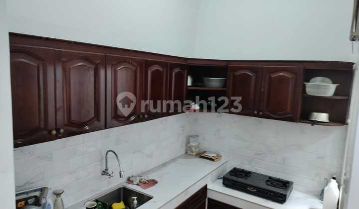 Rumah Hoek Bagus SHM di Cibubur 2