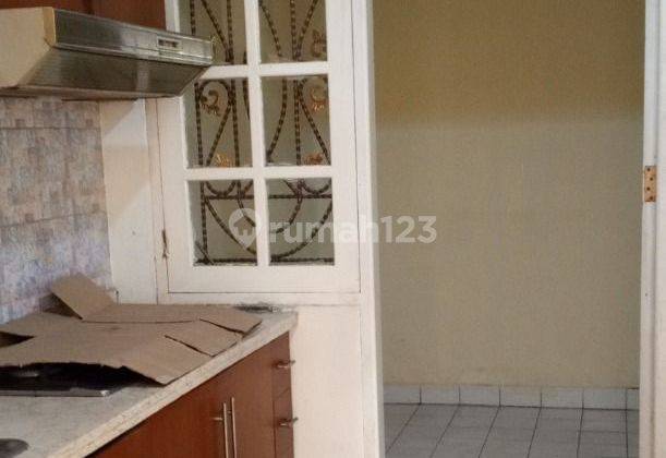 Rumah Kontrakan 2 Lantai Shm Bagus Kota Wisata 2