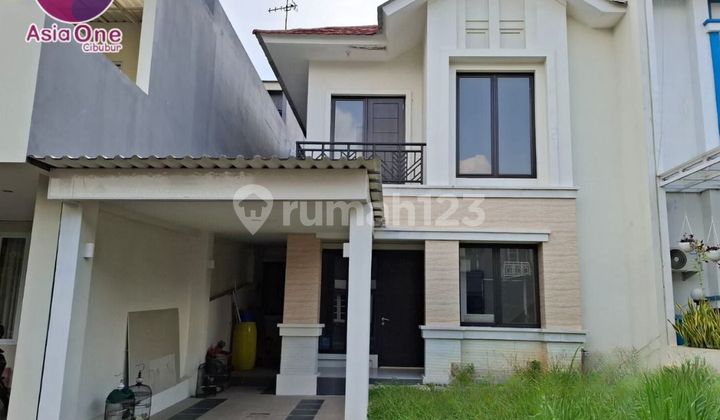 Rumah 2 Lantai Shm Bagus Dekat Mal