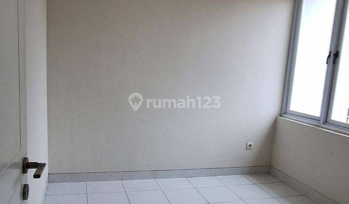 Rumah 2 Lantai Shm Baru Dekat Pintu Tol Cibubur 2