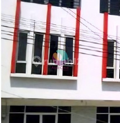 Near Toll Access, Shophouse, 3 Floors, Flood-Free Near Toll Access, Shophouse, 3 Floors, Flood-Free