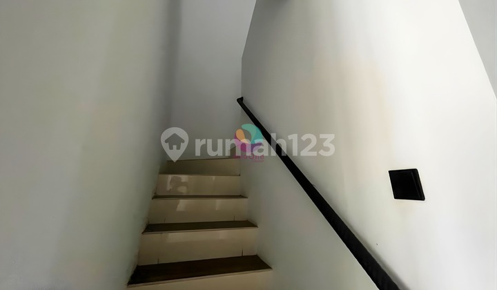 Rumah Bagus SHM di Cibubur 2