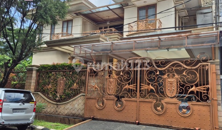 Rumah Bagus SHM di Kemang Pratama Rumah Bagus SHM di Kemang Pratama