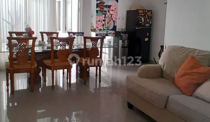 Rumah 2 Lantai Shm Bagus Kota Wisata 2