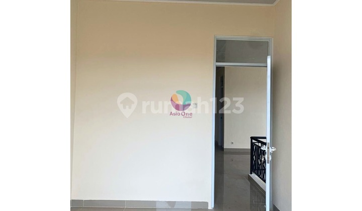 Nice House SHM in Cibubur 2