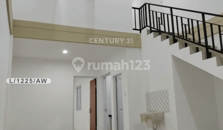 Rumah 2 Lantai Semi Furnished Siap Huni di Kopo Permai Bandung