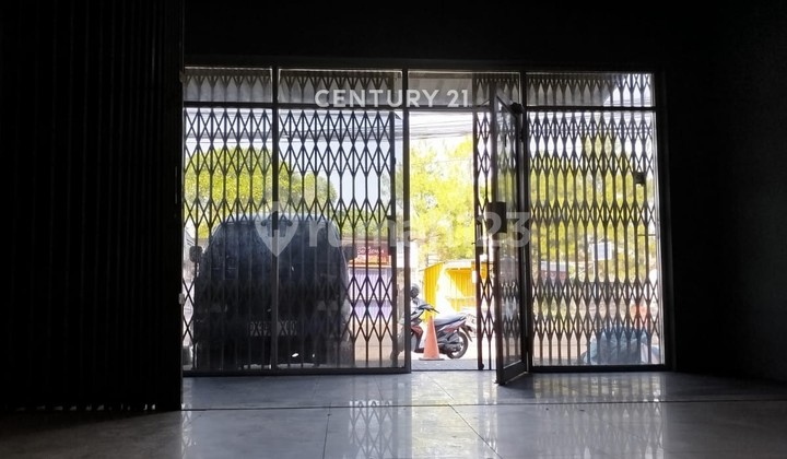 Ready-to-Use and Strategic 2-Story Shophouse in Mekarwangi, Bandung 2