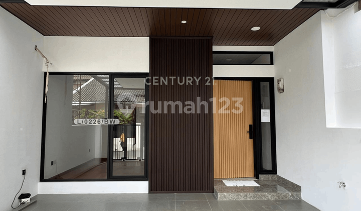 Rumah SHM 2 Lantai Siap Huni dan Strategis di Buah Batu Bandung Rumah SHM 2 Lantai Siap Huni dan Strategis di Buah Batu Bandung