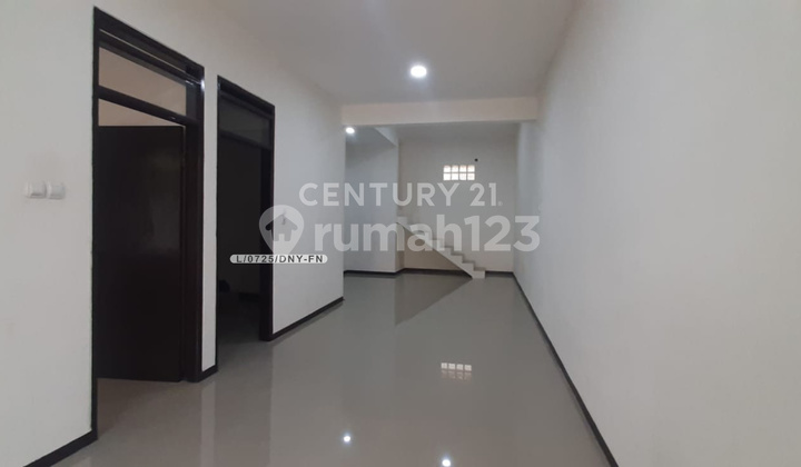 Rumah 2 Lantai Nyaman Siap Huni Di Taman Holis Indah Bandung 1