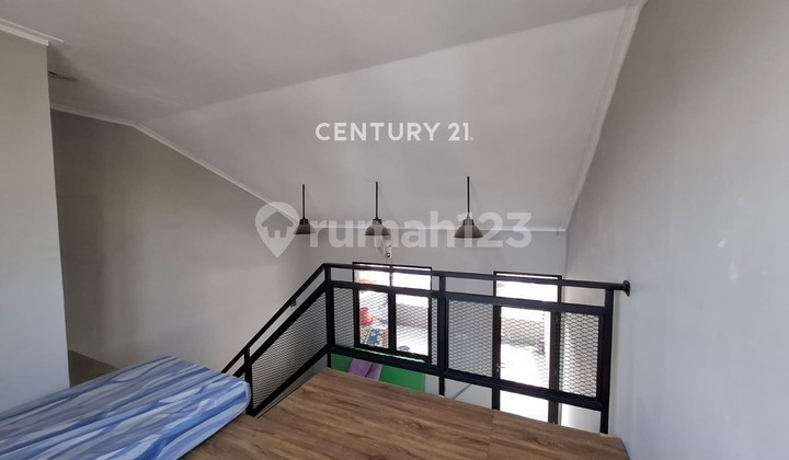 Cheap Strategic 3-Storey Shophouse in Taman Kopo, Katapang, Bandung