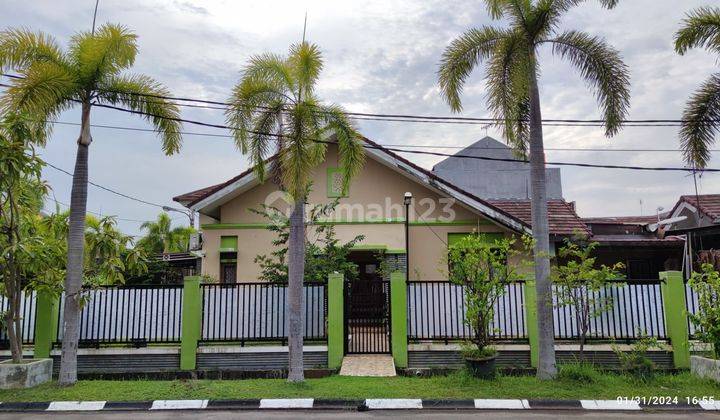 Dijual Rumah Siap Huni di Cluster Aralia Harapan Indah , Bekasi . 2